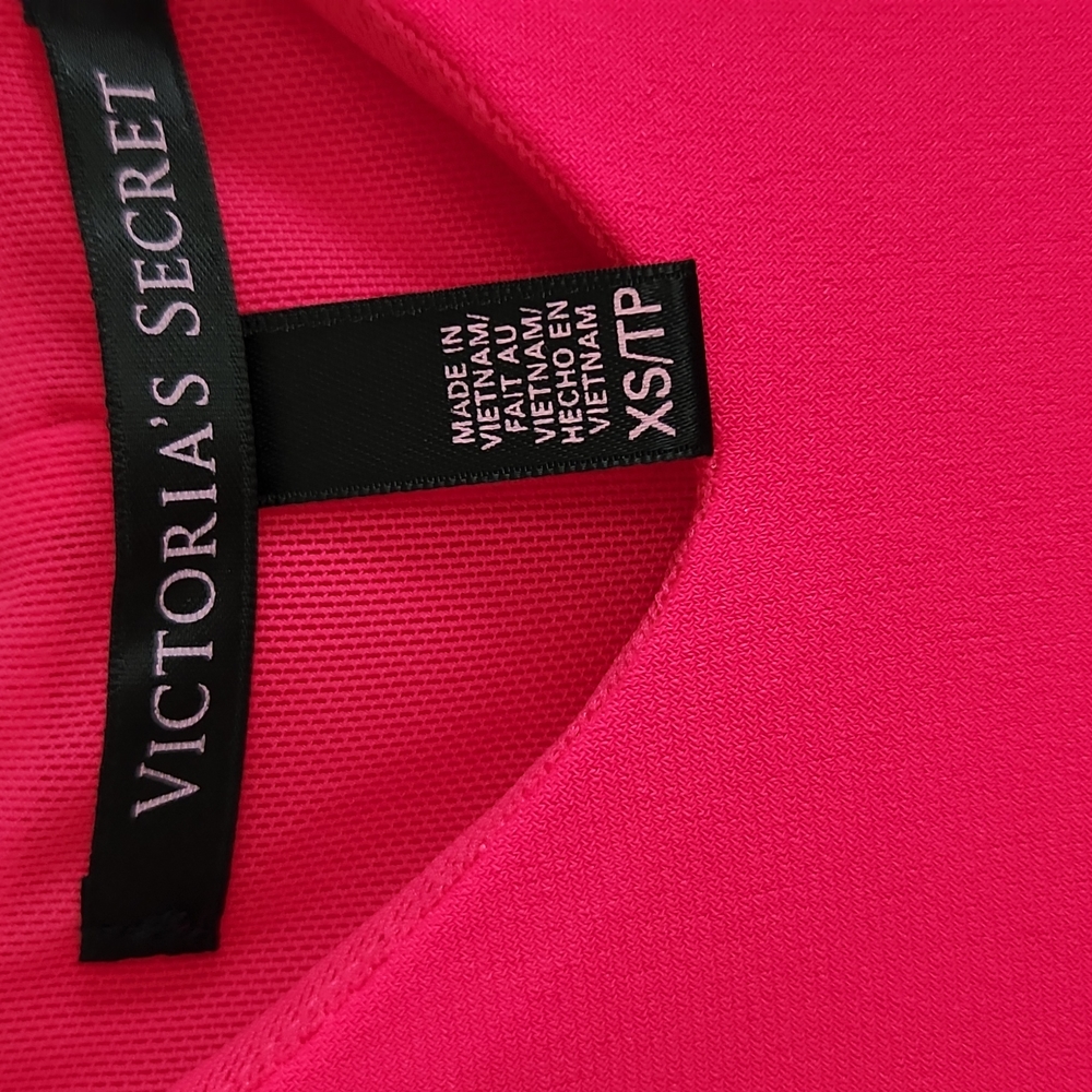 Hot pink dress - Picture 4 of 4
